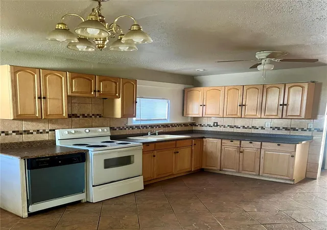 4th image of 3977 Schiller Pl, Saint Louis, MO 63116 | MLS# 24059942