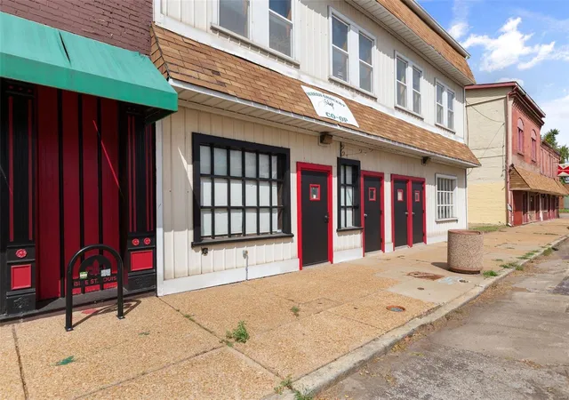 Photo 3 of Multi family home for sale at 6917 S Broadway, Saint Louis, MO 63111 | MLS# 24060012 | Listing updated on 2025-03-16