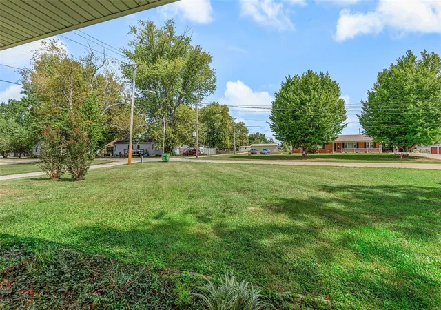 Photo 29 of Single family home for sale at 302 Spruce St, Fredericktown, MO 63645 | MLS# 24060055 | Listing updated on 2024-11-25