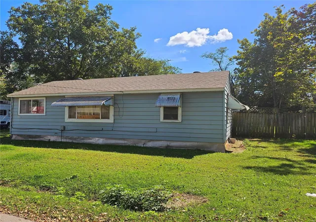 Photo 1 of Single family home for sale at 1821 Independence Cir, Kennett, MO 63857 | MLS# 24060150 | Listing updated on 2024-09-21
