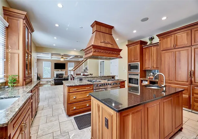 Photo 3 of Mansion for sale at 9780 Old Warson Rd, Saint Louis, MO 63124 | MLS# 24060199 | Listing updated on 2024-12-02
