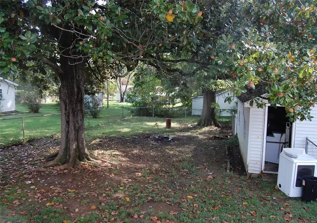 17th image of 1704 N Main St, Poplar Bluff, MO 63901 | MLS# 24060481