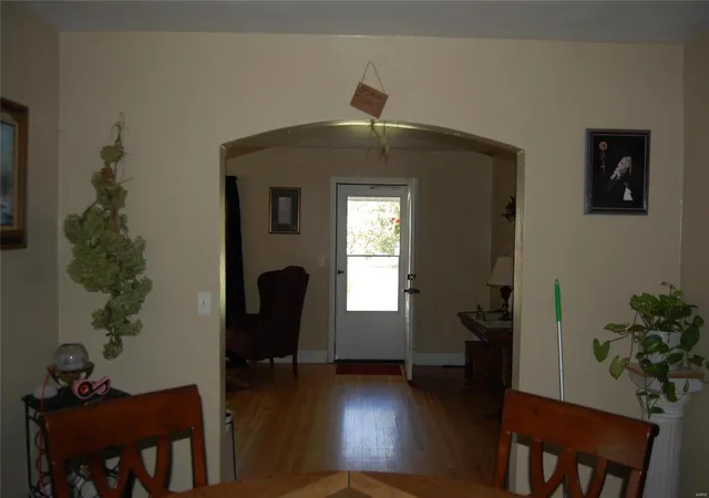 5th image of 1704 N Main St, Poplar Bluff, MO 63901 | MLS# 24060481