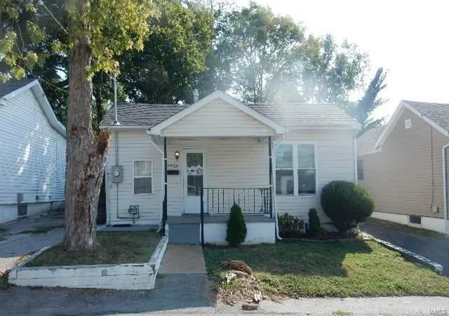 Photo 1 of Single family home for sale at 9928 Meadow Ave, Saint Louis, MO 63125 | MLS# 24060517 | Listing updated on 2025-02-27