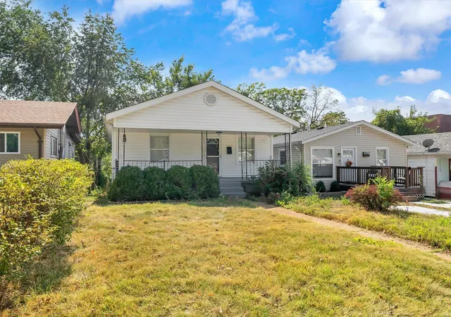 Photo 1 of Single family home for sale at 6742 Odell St, Saint Louis, MO 63139 | MLS# 24060613 | Listing updated on 2024-12-07