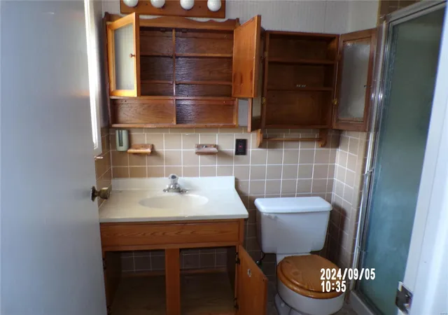 Photo 3 of Sale Pending at 1532 Surf Side Dr, Saint Louis, MO 63138 | MLS# 24060654 | Listing updated on 2024-11-23