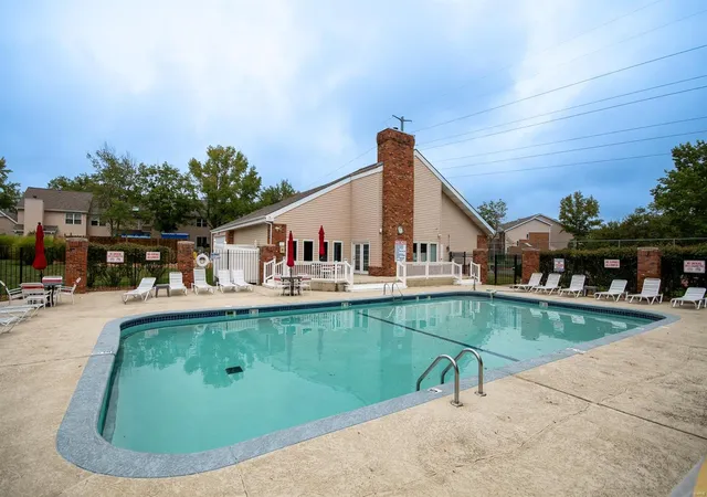 2nd image of 1348 Holgate, Ballwin, MO 63021