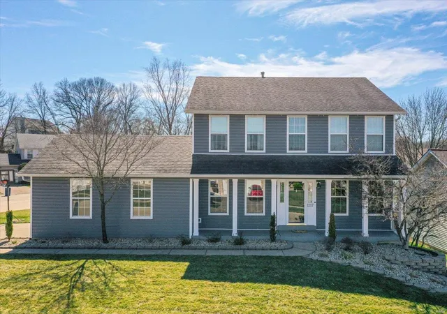 Photo 1 of Single family home for sale at 1117 Treeshade Dr, Saint Peters, MO 63376 | MLS# 24060807 | Listing updated on 2025-03-20