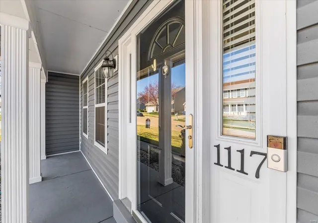 Photo 3 of Single family home for sale at 1117 Treeshade Dr, Saint Peters, MO 63376 | MLS# 24060807 | Listing updated on 2025-03-20
