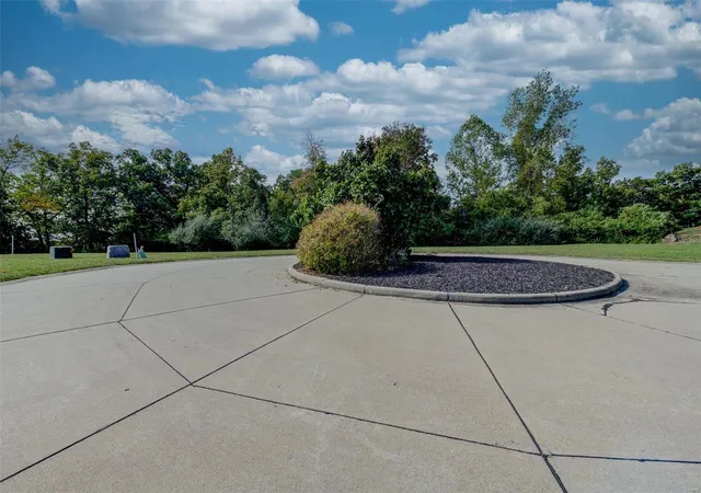 Photo 4 of Land for sale at 65 Castle Blf Dr, Saint Charles, MO 63304 | MLS# 24060850 | Listing updated on 2024-10-19