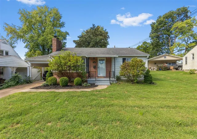 Photo 1 of Single family home for sale at 1241 Perryville Rd, Cape Girardeau, MO 63701 | MLS# 24060856 | Listing updated on 2024-12-09