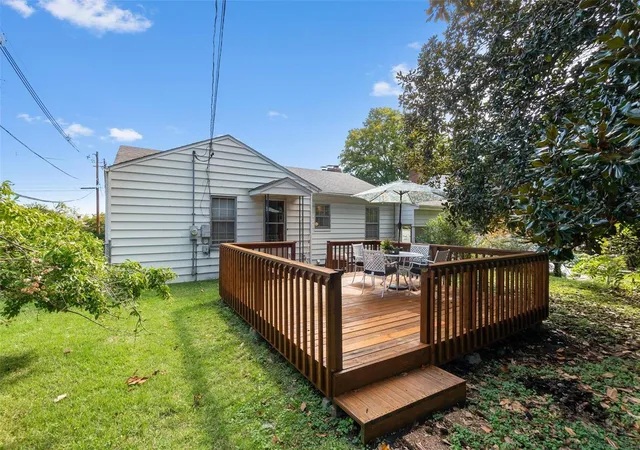Photo 4 of Single family home for sale at 1241 Perryville Rd, Cape Girardeau, MO 63701 | MLS# 24060856 | Listing updated on 2024-12-09