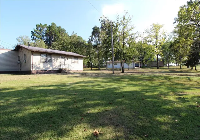 Photo 2 of Single family home for sale at 932 State Hwy Hh, Isabella, MO 65676 | MLS# 24061113 | Listing updated on 2024-10-16