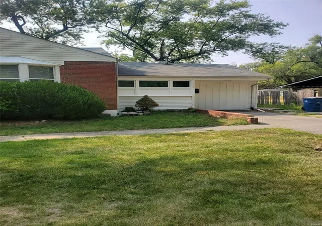 Photo 3 of Single family home for sale at 509 Thurston Ave, Saint Louis, MO 63134 | MLS# 24061181 | Listing updated on 2024-12-17