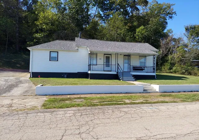 Photo 1 of Single family home for sale at 207 N First St, Marble Hill, MO 63764 | MLS# 24061284 | Listing updated on 2024-10-28