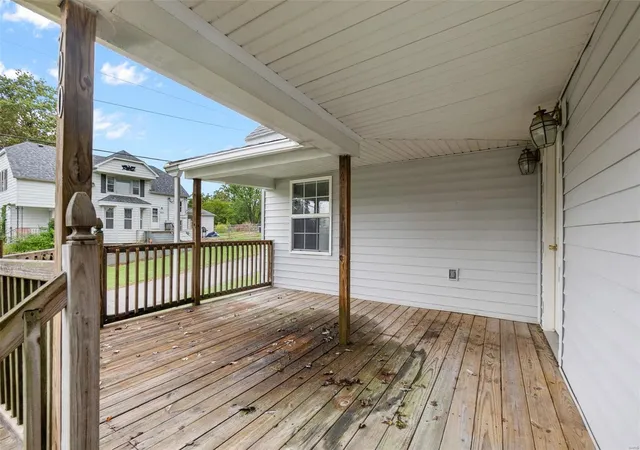 Photo 3 of Single family home for sale at 700 4th Street E, Scott City, MO 63780 | MLS# 24061321 | Listing updated on 2025-03-06
