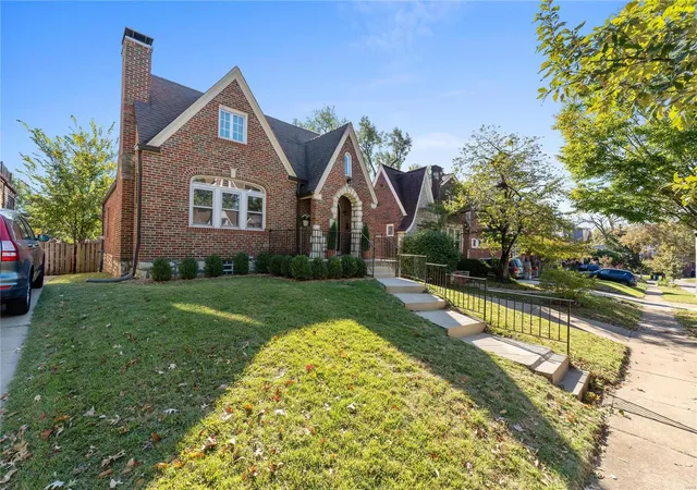 Photo 2 of Sale Pending at 1126 Ralph Terrace, Saint Louis, MO 63117 | MLS# 24061399 | Listing updated on 2024-12-14