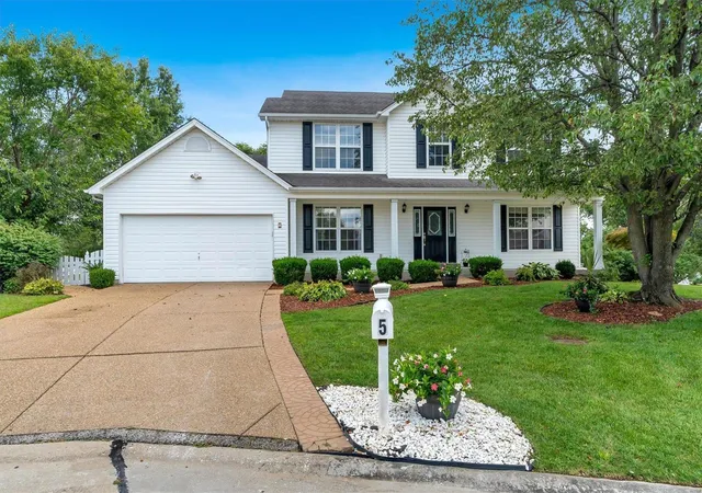 Photo 1 of Single family home for sale at 5 Dubois Ct, O Fallon, MO 63368 | MLS# 24061421 | Listing updated on 2024-12-14