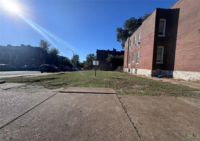 Photo 1 of Land for sale at 4559 S Compton Ave, Saint Louis, MO 63111 | MLS# 24061456 | Listing updated on 2024-10-19