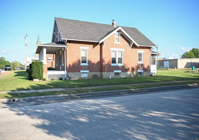 Photo 32 of Single family home for sale at 112 W Washington Ave, Owensville, MO 65066 | MLS# 24061515 | Listing updated on 2024-11-27