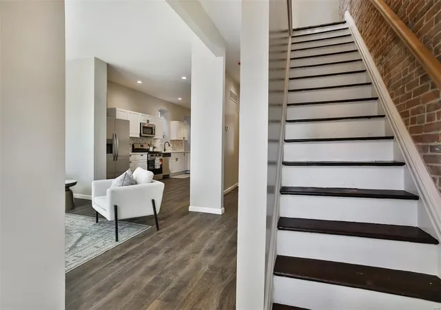 Photo 4 of Single family home for sale at 4211 Norfolk Ave, Saint Louis, MO 63110 | MLS# 24061812 | Listing updated on 2025-02-27