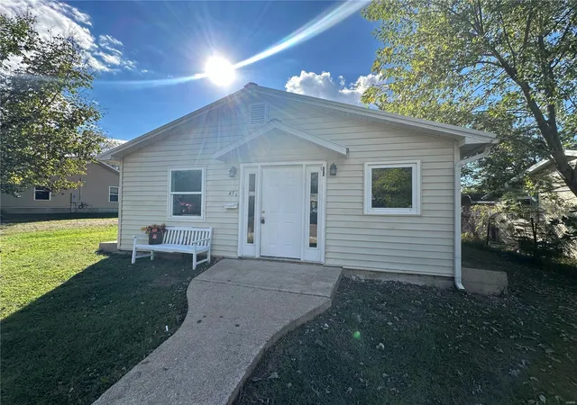 Photo 2 of Single family home for sale at 451 Fair St, Sullivan, MO 63080 | MLS# 24061819 | Listing updated on 2024-11-27