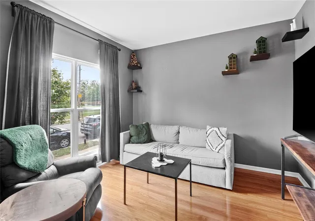 Photo 3 of Townhouse for sale at 1307 S Newstead Ave, Saint Louis, MO 63110 | MLS# 24061885 | Listing updated on 2024-12-15