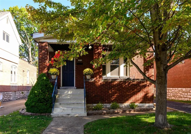 Photo 1 of Single family home for sale at 5125 Rosa Ave, Saint Louis, MO 63109 | MLS# 24061946 | Listing updated on 2024-10-09