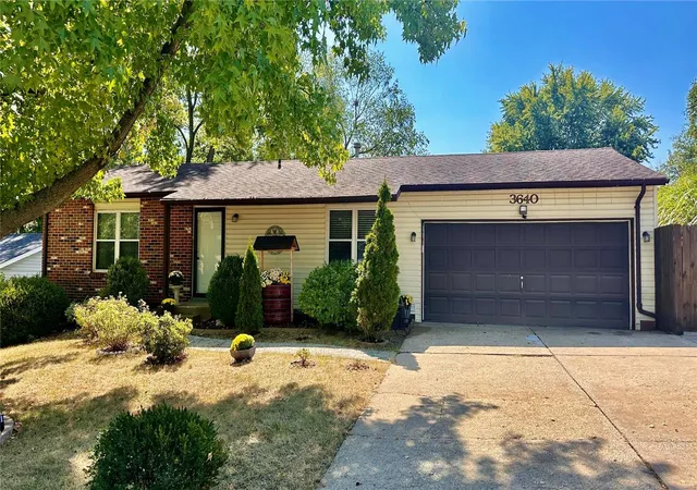 Photo 1 of Sale Pending at 3640 Chervil Dr, Saint Charles, MO 63303 | MLS# 24062075 | Listing updated on 2024-12-10