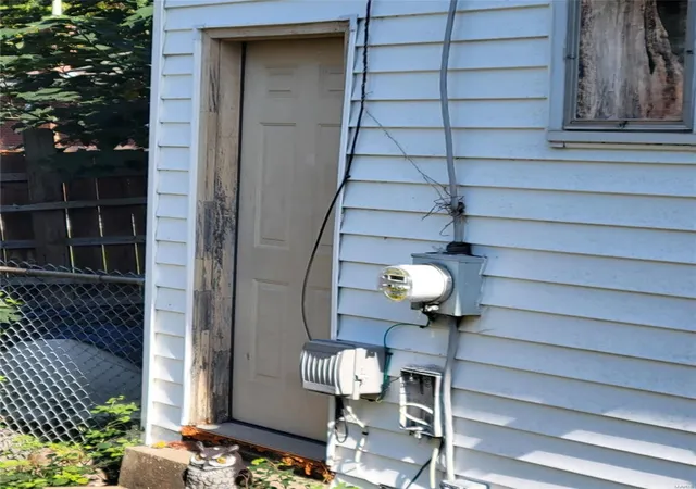 Photo 3 of Single family home for sale at 347 Horn Ave, Saint Louis, MO 63125 | MLS# 24062443 | Listing updated on 2024-12-04
