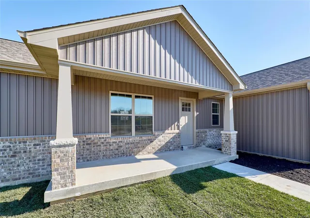 Photo 2 of Single family home for sale at 510 Steeplechase Rd, Jackson, MO 63755 | MLS# 24062463 | Listing updated on 2024-12-16