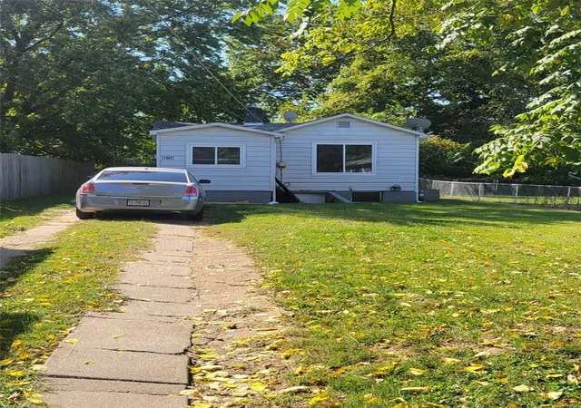 Photo 1 of Single family home for sale at 624 De Merville Ave, Saint Louis, MO 63125 | MLS# 24062465 | Listing updated on 2024-12-04
