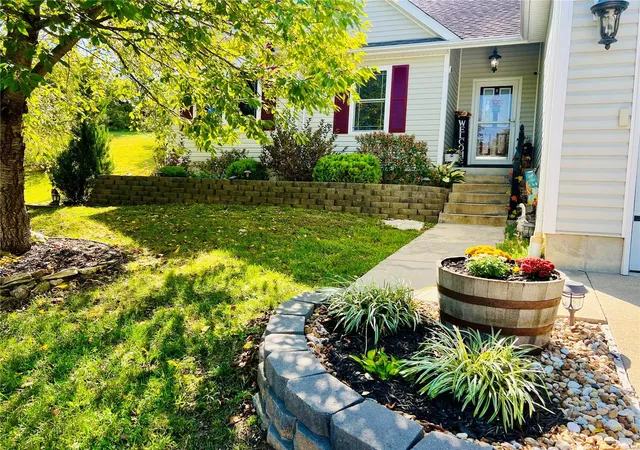 Photo 1 of Single family home for sale at 204 Macarthur St, New Haven, MO 63068 | MLS# 24062477 | Listing updated on 2024-12-19
