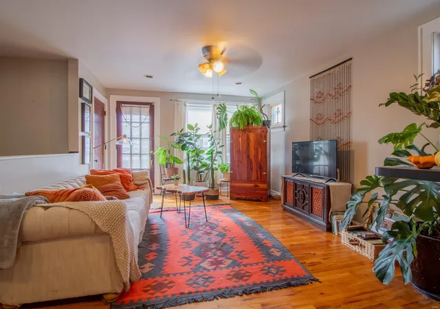 Photo 2 of Sale Pending at 5027 Mardel Ave, Saint Louis, MO 63109 | MLS# 24062513 | Listing updated on 2024-12-02