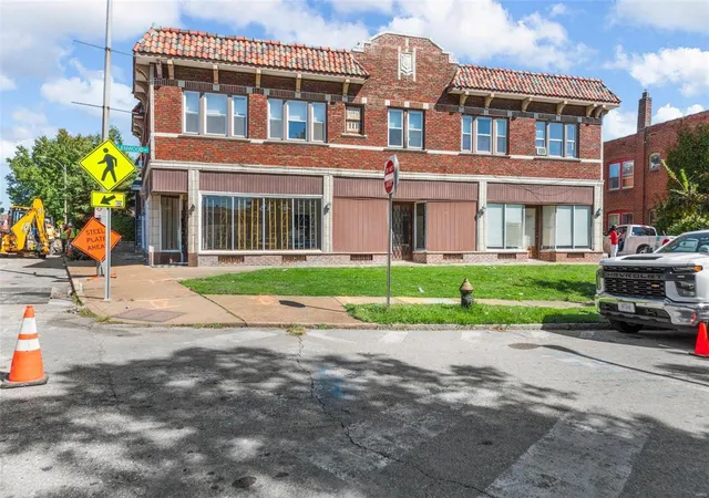 Photo 1 of Sale Pending at 4524 Morganford Rd, Saint Louis, MO 63116 | MLS# 24062539 | Listing updated on 2024-12-15