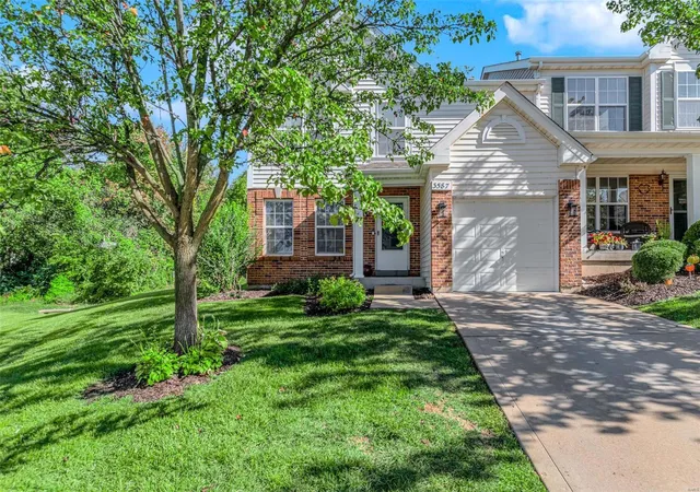 Photo 2 of Sale Pending at 3587 Pearson Pointe Ct, Saint Louis, MO 63129 | MLS# 24062688 | Listing updated on 2024-11-25