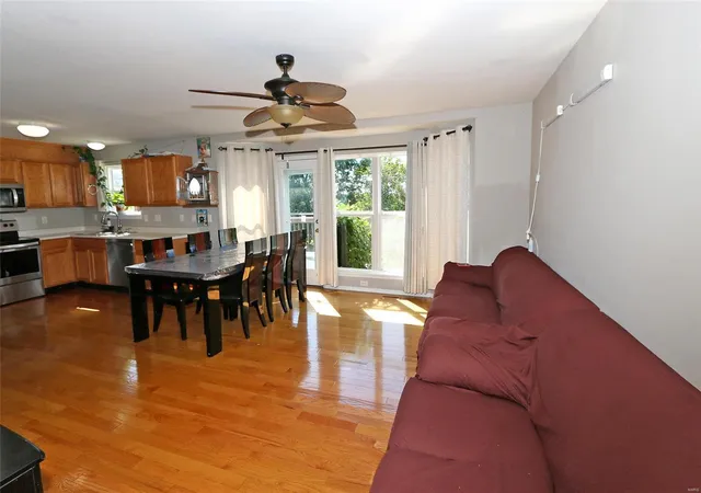 Photo 3 of Townhouse for sale at 4344 Bristol View Ct, Saint Louis, MO 63129 | MLS# 24062734 | Listing updated on 2024-11-19
