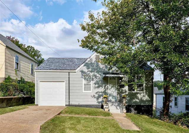 Photo 1 of Single family home for sale at 5729 Ramsey Dr, Saint Louis, MO 63136 | MLS# 24062922 | Listing updated on 2024-12-18