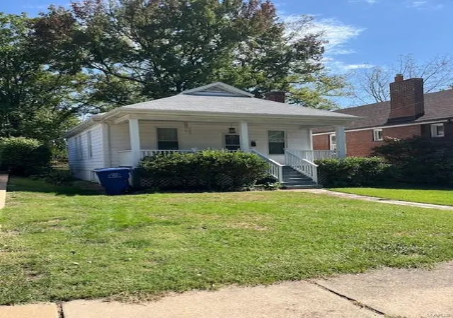Photo 1 of Single family home for sale at 2116 Blendon Pl, Saint Louis, MO 63143 | MLS# 24062933 | Listing updated on 2024-12-03