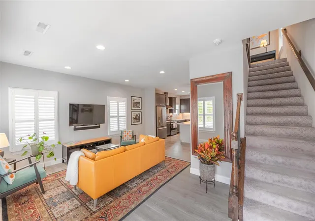 Photo 3 of Sale Pending at 2119 Boardman St, Saint Louis, MO 63110 | MLS# 24062934 | Listing updated on 2024-11-21
