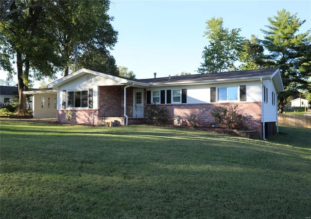 Photo 1 of Single family home for sale at 519 E Bean Ave, Puxico, MO 63960 | MLS# 24063070 | Listing updated on 2025-03-14
