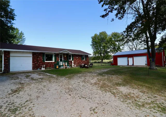 Photo 1 of Single family home for sale at 5781 Long State Hwy Y, Conway, MO 65632 | MLS# 24063182 | Listing updated on 2024-11-12