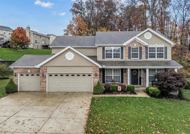 Photo 1 of Sale Pending at 404 Wynding Gate Dr, Lake Saint Louis, MO 63367 | MLS# 24063415 | Listing updated on 2024-11-23