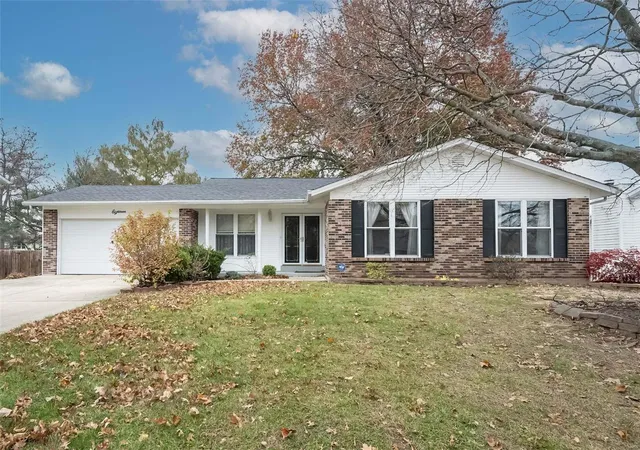Photo 1 of Sale Pending at 18 Lake Meramec Dr, Saint Peters, MO 63376 | MLS# 24063474 | Listing updated on 2024-12-01