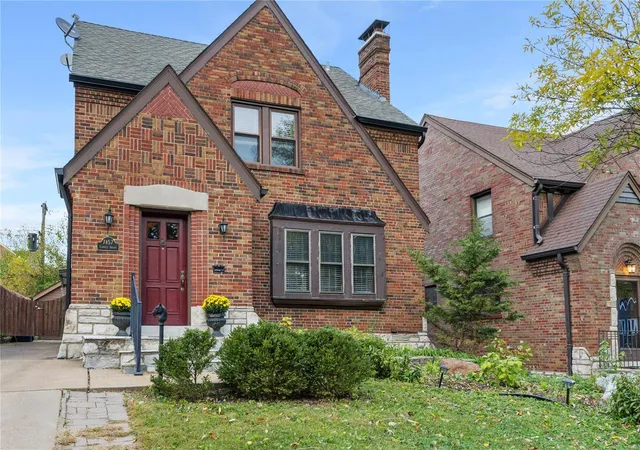 Photo 1 of Single family home for sale at 7457 Cornell Ave, Saint Louis, MO 63130 | MLS# 24063576 | Listing updated on 2024-12-09
