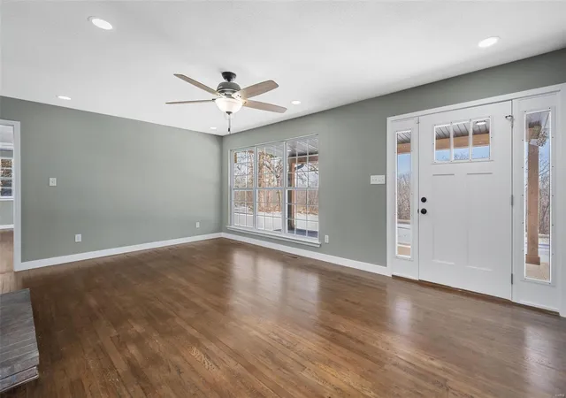Photo 2 of Single family home for sale at 1617 Woods Crk Rd, Robertsville, MO 63072 | MLS# 24063711 | Listing updated on 2025-03-12