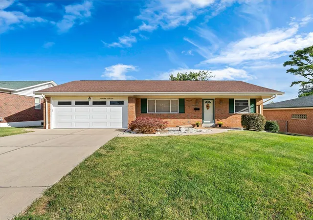 Photo 1 of Sale Pending at 6843 Ardale Dr, Saint Louis, MO 63123 | MLS# 24063934 | Listing updated on 2024-10-21