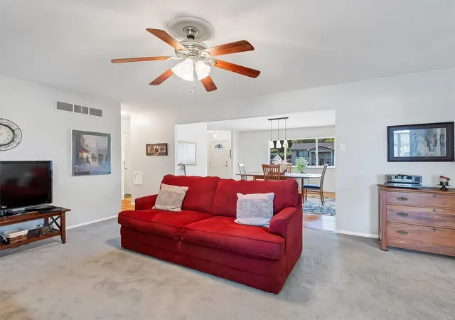 Photo 3 of Sale Pending at 6843 Ardale Dr, Saint Louis, MO 63123 | MLS# 24063934 | Listing updated on 2024-10-21