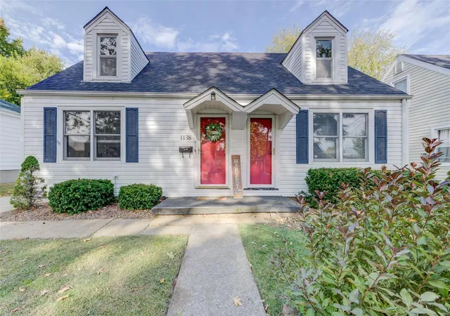 Photo 1 of Sale Pending at 1138 Perry St, Saint Charles, MO 63301 | MLS# 24064027 | Listing updated on 2024-12-15