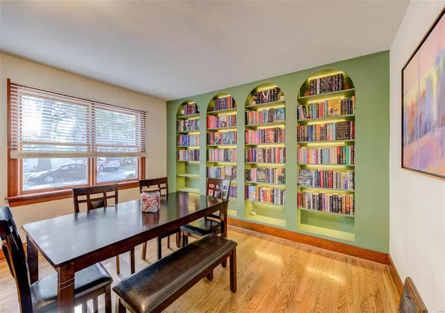 Photo 3 of Sale Pending at 1138 Perry St, Saint Charles, MO 63301 | MLS# 24064027 | Listing updated on 2024-12-15